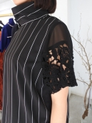 AKIRANAKA Yvonne combi PO(袖レースH/Sプルオーバーシャツ)